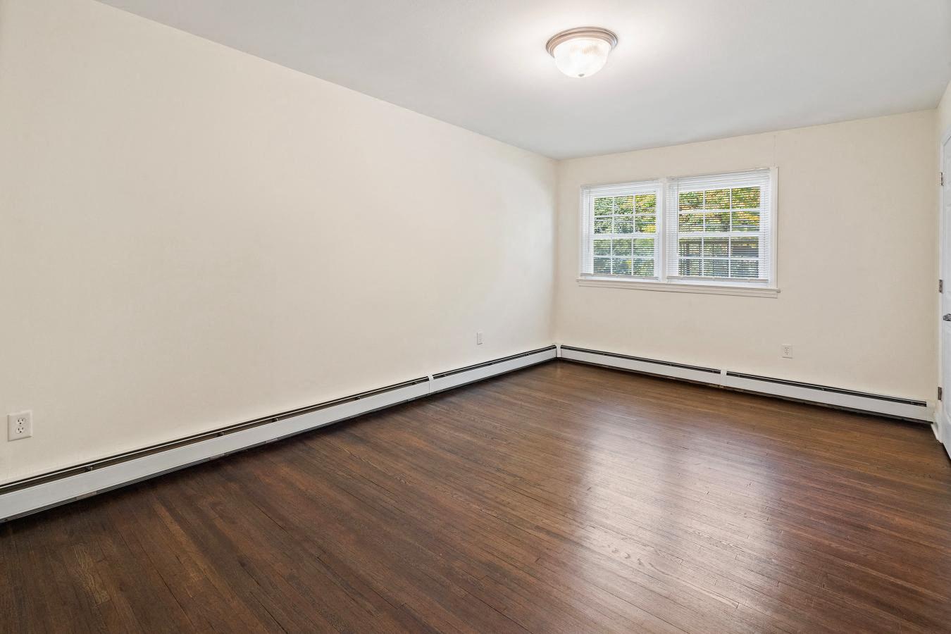Gallery Photo 11